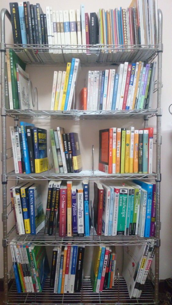 房间内主役小书柜